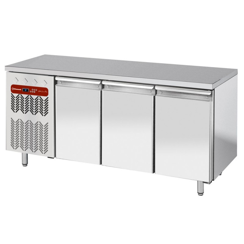 Table de travail refrigeree timbre positive ventilée 3 portes GN 1/1 550 L groupe à gauche