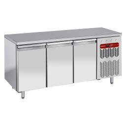 Table de travail refrigeree timbre négative ventilée 3 portes GN 1/1 405 L